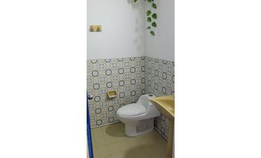 Habitación para estudiantes en Medellín barrio los colores en renta