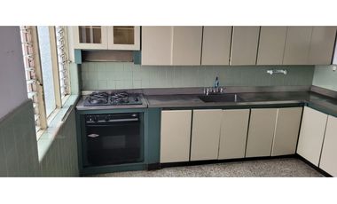 Habitación para estudiantes en Medellín barrio los colores en renta