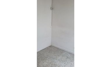 Habitación para estudiantes en Medellín barrio los colores en renta