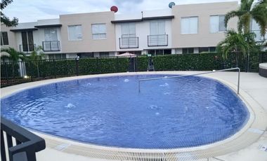 Condominio Cerrado + Clima Soñado = ¡Tu Nueva Casa en Ricaurte!