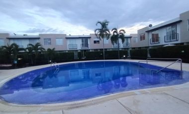 Condominio Cerrado + Clima Soñado = ¡Tu Nueva Casa en Ricaurte!