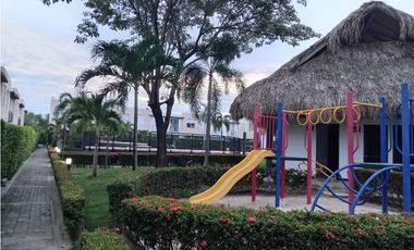 Condominio Cerrado + Clima Soñado = ¡Tu Nueva Casa en Ricaurte!