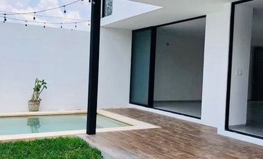 Casa en  Venta, con Paneles solares, de 3 hab. Temozón Norte.