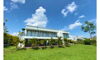 RENTA CASA CAMPESTRE 2 PISOS EN CONDOMINIO CERRITOS PEREIRA