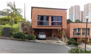 VENTA DE CASA CAMPESTRE EN SABANETA LA DOCTORA RANGO 15