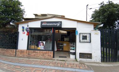 LOCAL COMERCIAL EN VENTA CON PUNTO INTERRAPIDISIMO Y PUNTO RED COTA