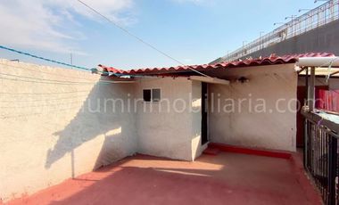VENTA DE CASA PEÑON DE LOS BAÑOS
