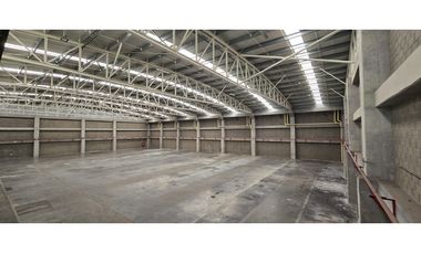Bodega en Arriendo 3.600 M2 Auto Medellín