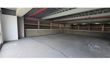 Bodega en Arriendo 3.600 M2 Auto Medellín