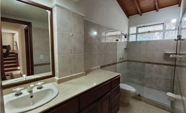 CASA EN CONDOMINIO PARA ARRIENDO EN ENVIGADO, ESMERALDAL