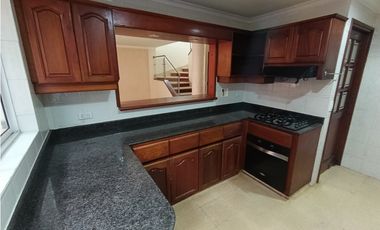 CASA EN CONDOMINIO PARA ARRIENDO EN ENVIGADO, ESMERALDAL