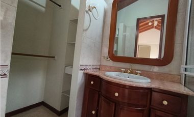 CASA EN CONDOMINIO PARA ARRIENDO EN ENVIGADO, ESMERALDAL
