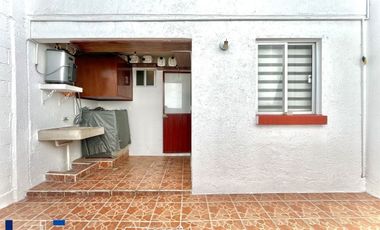 VENTA CASA CON PATIO EN AHUEHUETES