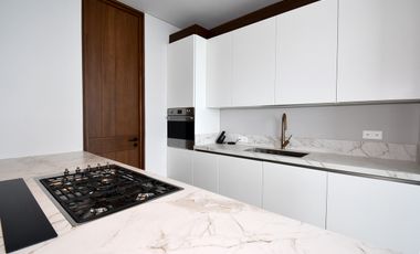 RESIDENCIA PRIVADA FRENTE AL MAR CARIBE – ELEGANCIA TOTAL EN CADA DETALLE