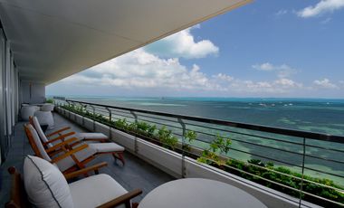 RESIDENCIA PRIVADA FRENTE AL MAR CARIBE – ELEGANCIA TOTAL EN CADA DETALLE