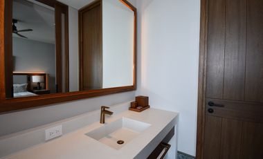 RESIDENCIA PRIVADA FRENTE AL MAR CARIBE – ELEGANCIA TOTAL EN CADA DETALLE