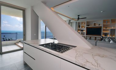 RESIDENCIA PRIVADA FRENTE AL MAR CARIBE – ELEGANCIA TOTAL EN CADA DETALLE