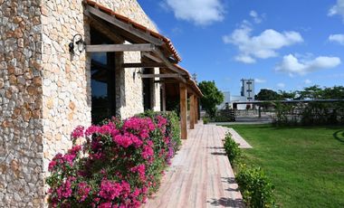 Rancho integral en venta con planta de alimentos y equipamiento de primera