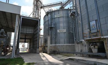 Rancho integral en venta con planta de alimentos y equipamiento de primera
