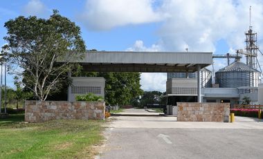 Rancho integral en venta con planta de alimentos y equipamiento de primera