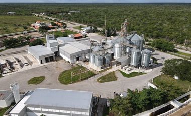 Rancho integral en venta con planta de alimentos y equipamiento de primera