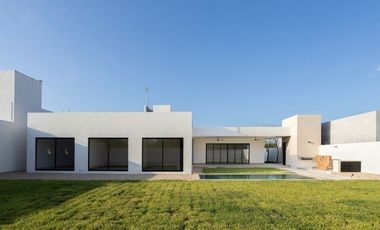 Casa Equipada de 1 piso en venta en Merida en privada Dzidzil Ha