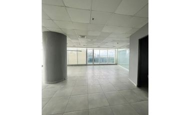 VENTA DE OFICINA EN CALLE 50 - F&F TOWER CON BALCÓN VISTA AL MAR