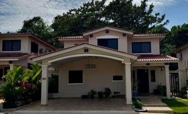 VENDO CASA EN LA CHORRERA COSTA VERDE SUNSET HILLS 3R