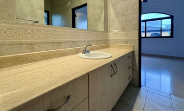 VENTA CASA COSTA DEL ESTE CON PISCINA PRIVADA 440M2 MLD