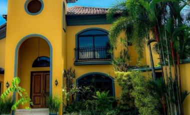 VENTA CASA COSTA DEL ESTE CON PISCINA PRIVADA 440M2 MLD