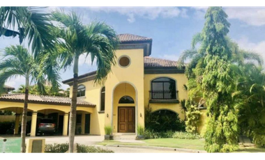 VENTA CASA COSTA DEL ESTE CON PISCINA PRIVADA 440M2 MLD