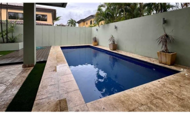 VENTA CASA COSTA DEL ESTE CON PISCINA PRIVADA 440M2 MLD