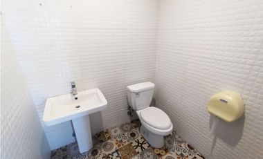 Se Alquila Local planta alta en el Centro de La Chorrera (DR)