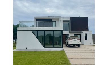 CASA EN COSTA ESMERALDA - MARTIMO I 60 A - VENTA