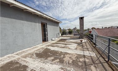 CASA 4 AMBIENTES + LOCAL. PERALTA RAMOS OESTE.