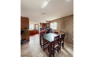 CASA 4 AMBIENTES + LOCAL. PERALTA RAMOS OESTE.
