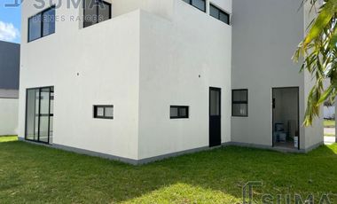 Casa en Venta en Fracc. Rio del Dorado Boca del Rio Veracruz