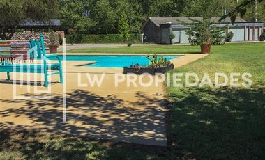 Casa en Venta en Condominio Aculeo