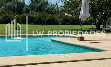 Casa en Venta en Condominio Aculeo