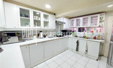 Casa en Venta en Jorge VI / Del Inca