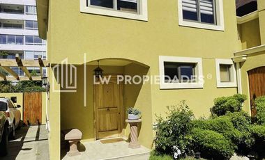 Casa en Venta en Las Foresta / Reñaca