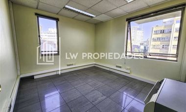 Oficina en Arriendo en Marchant Pereira / Metro Pedro de Valdivia