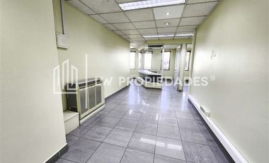 Oficina en Arriendo en Marchant Pereira / Metro Pedro de Valdivia