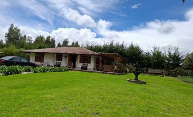 Vendo Casa - Terreno de 20.000m en la Entrada a Lasso entre Latacunga y Machachi