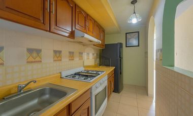 Casa de 2 recámaras en venta en Fracc. Campo Real, Toluca. Cerca de Av. Tollocan