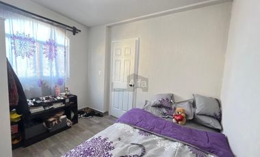 Casa de 2 recámaras en venta en Fracc. Campo Real, Toluca. Cerca de Av. Tollocan