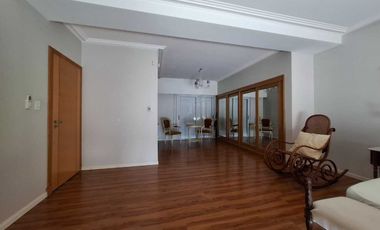 casa 5 ambientes VENTA Chivilcoy pileta terraza