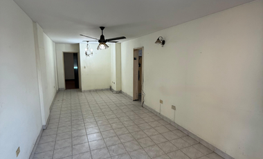 Departamento en alquiler de 2 dormitorios. Colón 66