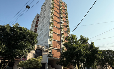 Departamento en alquiler de 2 dormitorios. Colón 66