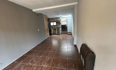 Duplex en alquiler en Villa Luzuriaga
